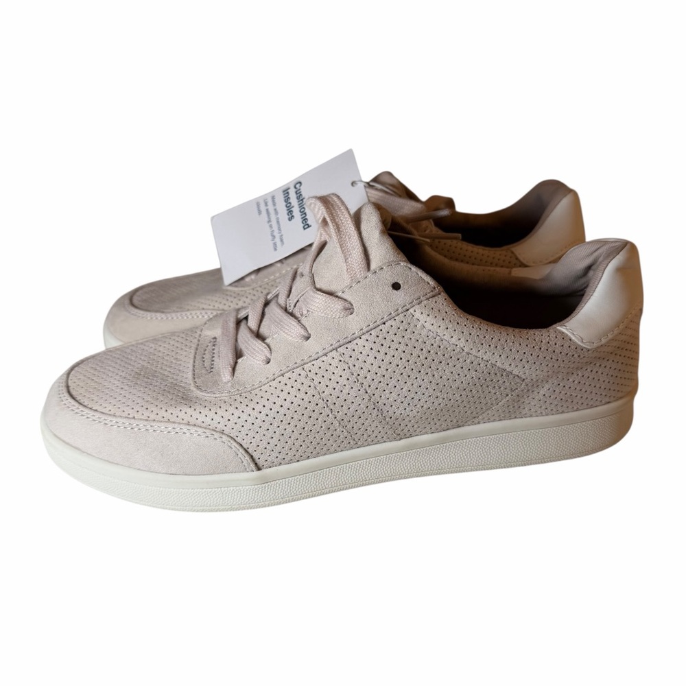 Old Navy Beige Blush Soft Brushed Sneakers Low Top Cushioned Lace Women 10 NEW
